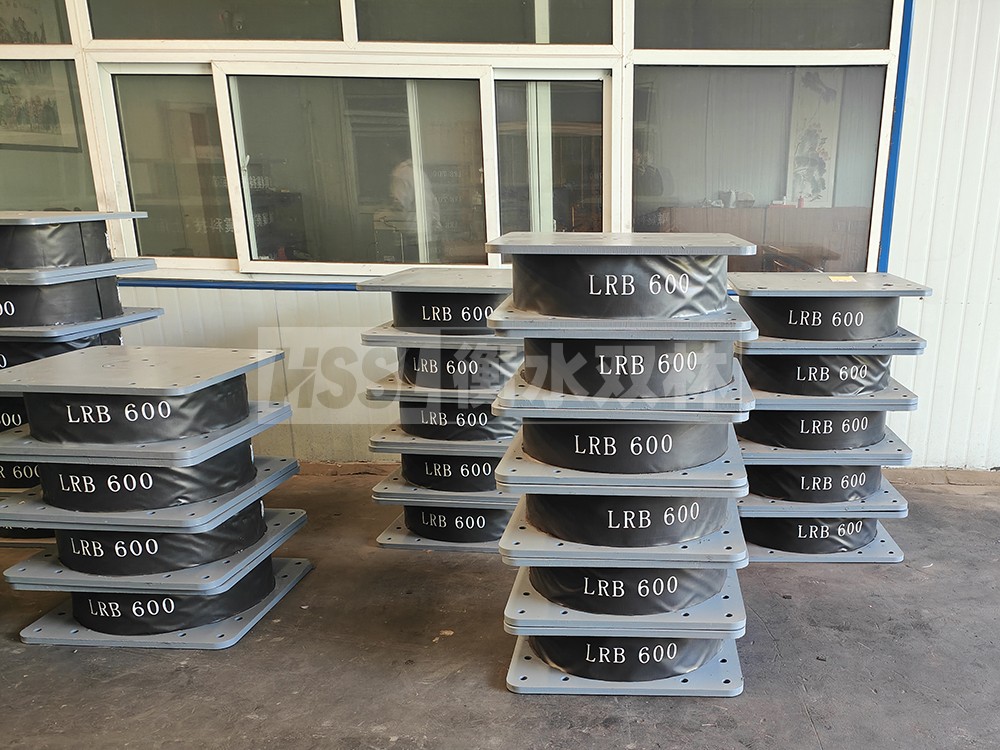 叠层橡胶隔震支座厂家 LRB400铅芯隔震支座厂家电话 LNR水平分散型隔震支座